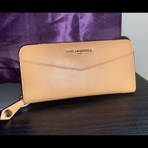 Karl Lagerfeld Paris wallet